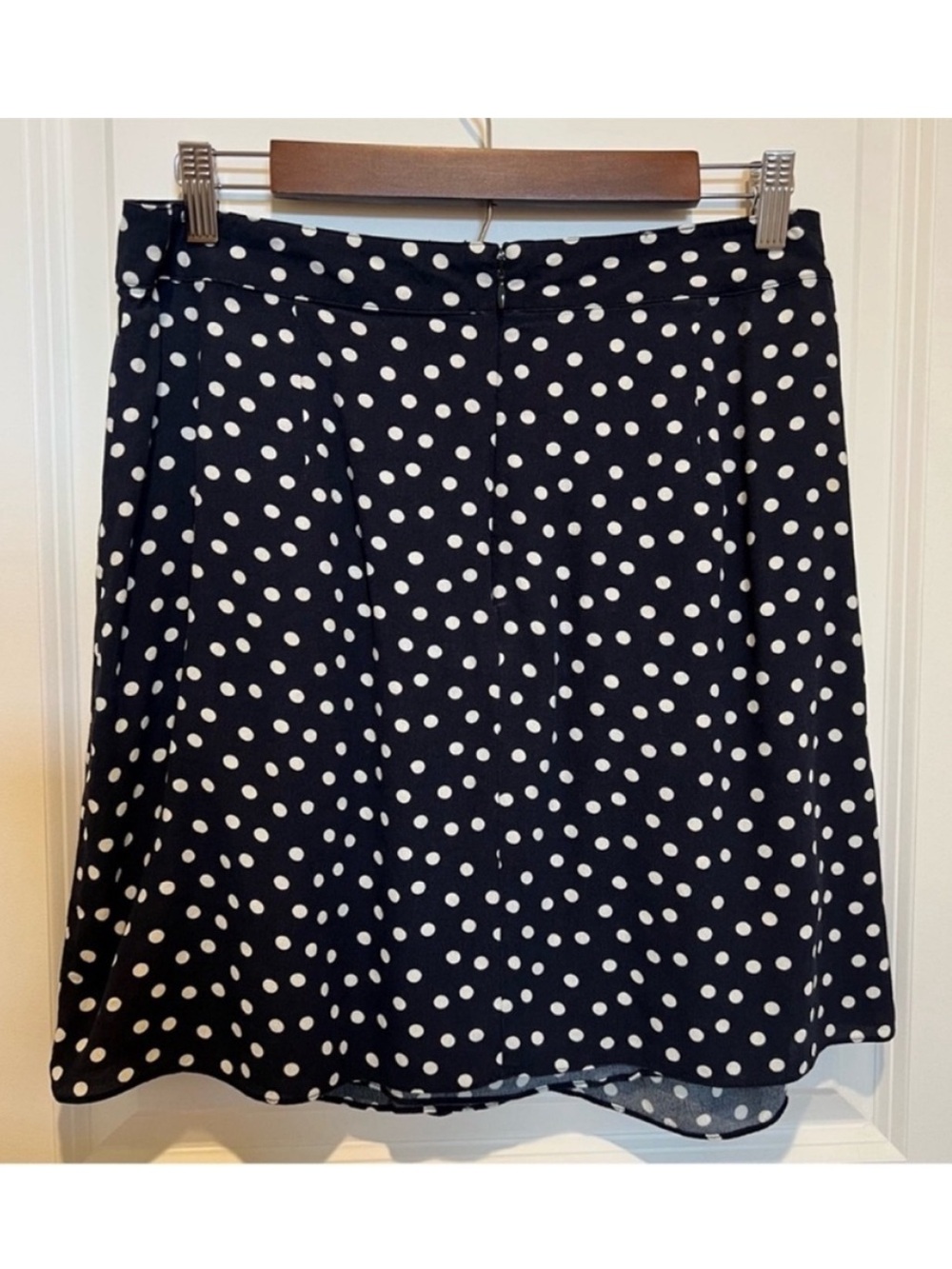 CAbi Skirt Style 627 Davis Polka Dot Limited Edition Navy Blue White Mini Size 6 - Picture 3 of 8